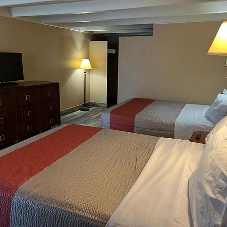 Hotel Weston Rfd Рокфорд Екстер'єр фото