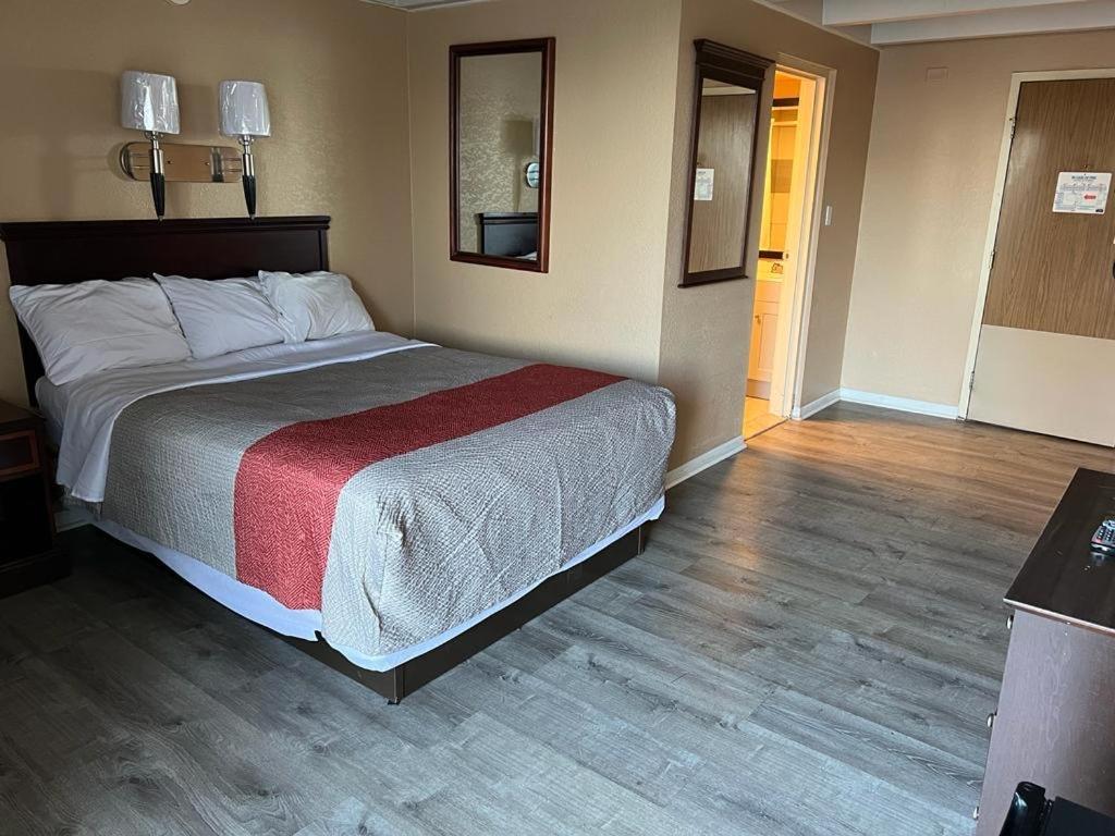 Hotel Weston Rfd Рокфорд Екстер'єр фото