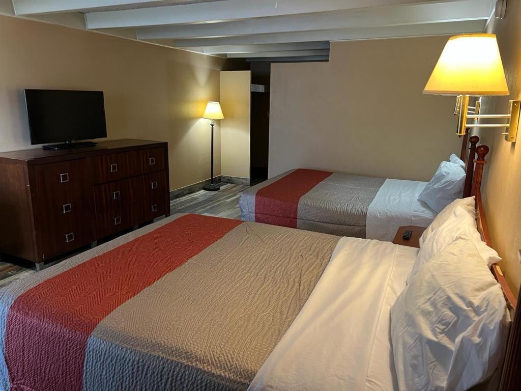 Hotel Weston Rfd Рокфорд Екстер'єр фото